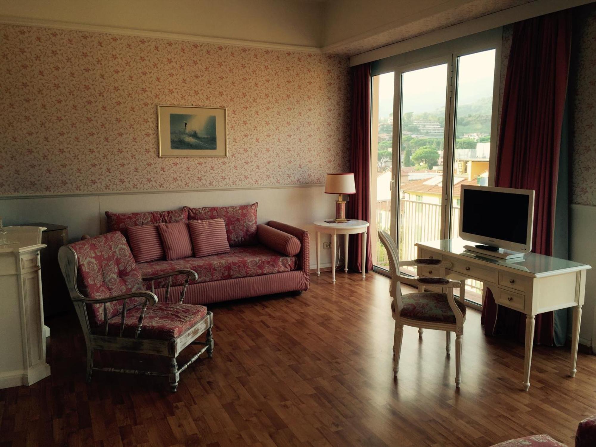 Hotel Biondi Montecatini Terme Oda fotoğraf